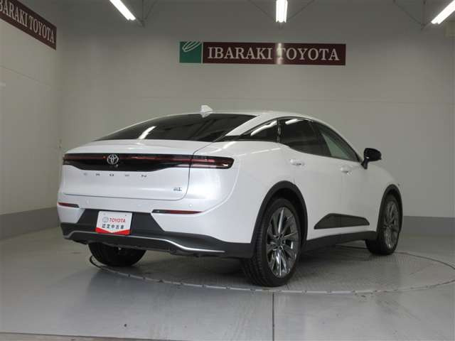 クラウンクロスオーバー2.5 G アドバンスト レザー パッケージ E-Four 4WD