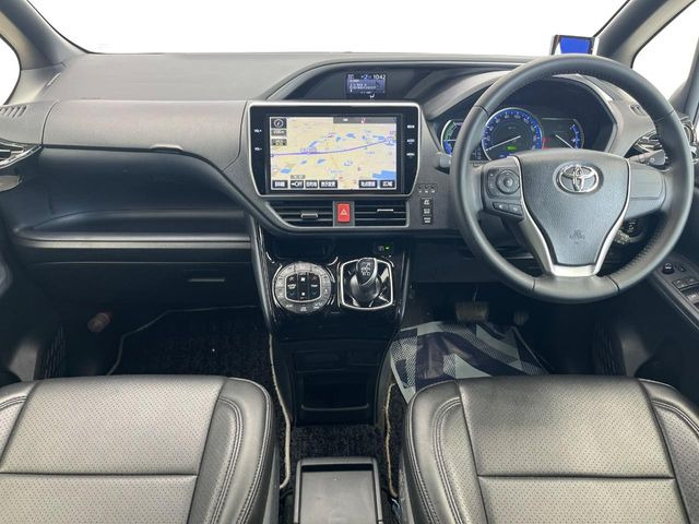 ヴォクシー1.8 ハイブリッド ZS 煌II