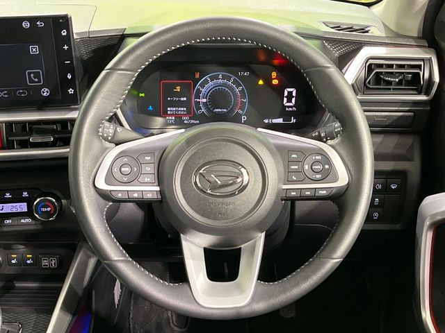 �y�����v�����X�e�A�����O�z�㎿�Ȋv���g�p���邱�ƂŁA��ɂ����������݂ƂĂ��^�]���₷���n���h���ł���