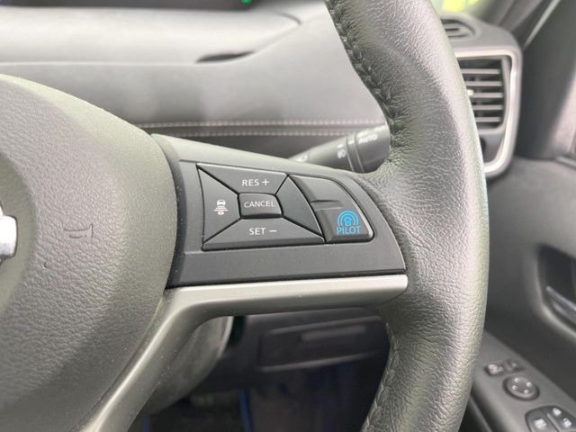 �y�v���p�C���b�g�z�������H�ł̒��������s���y��!!�a�؎��Ə��񑖍s�̃V�[���ŁA�A�N�Z���E�u���[�L�E�X�e�A�����O�������Ő��䂵�A�������^�]�̕��S���y�����Ă���܂���