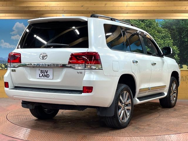 ☆全国のネクステージからお取り寄せが可能※!遠方の店舗に展示してあるクルマが気になる場合も、最寄りの店舗でご覧いただくことが可能です!是非私たちに要望をお聞かせください!※別途費用