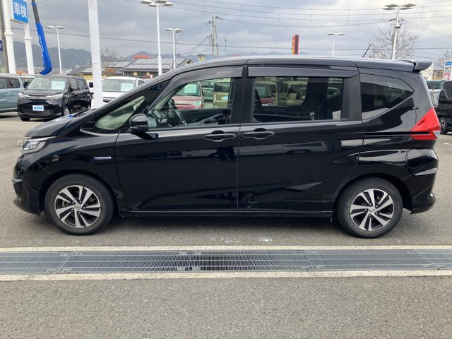 フリード+1.5 ハイブリッド EX