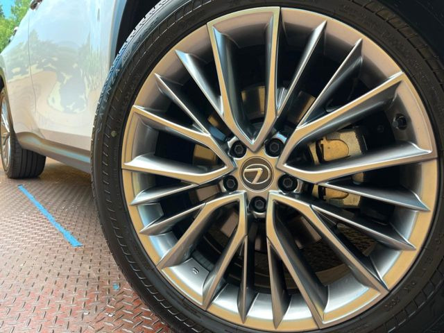 �y�����I�v�V����20�C���`�A���~�z�C�[���z�����I�v�V�����z�C�[���𑕒��B���s���\�̌���ɉ����A�O�ς����X�^�C���b�V���ɂȂ��Ă��܂��B