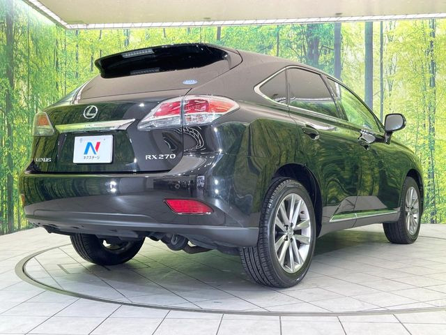 ☆全国のネクステージからお取り寄せが可能※!遠方の店舗に展示してあるクルマが気になる場合も、最寄りの店舗でご覧いただくことが可能です!是非私たちに要望をお聞かせください!※別途費用