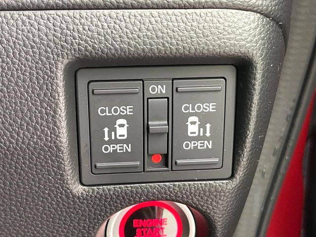 �y�����p���[�X���C�h�h�A�z�X�}�[�g�L�[��^�]�Ȃ̃X�C�b�`�Ō�ȗ����X���C�h�h�A�̊J���\���d��������͂����ăh�A���J����K�v�������A�����Ȃ��q�l�ł��ȒP�ɊJ���߂ł����K�ł���