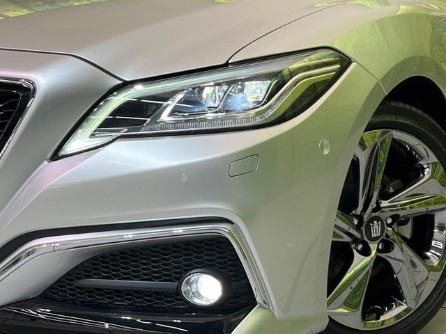 �yLED�w�b�h���C�g�z���V����ԑ��s�����ǍD�Ȏ��E���m�ۂ����S���ĉ^�]�ł��鍂�P�xLED�w�b�h���C�g�𑕔�!�_�����x�������A����d�͂��}�����Ă��܂��B