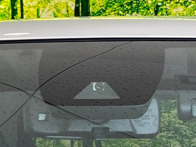 �y�g���^�Z�[�t�e�B�Z���X�z���s���ɑO���̎ԗ�����F�����A�Փ˂������Ȏ��͌x��ƃu���[�L�ŏՓˉ���Ɣ�Q�y�����A�V�X�g�B�����S�Ƀh���C�u�����y���݂��������܂��B