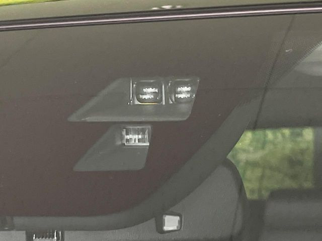 �y�X�}�[�g�V�e�B�u���[�L�T�|�[�g�z�ᑬ���s���ɑO���̎ԗ�����F�����A�Փ˂������Ȏ��͌x��ƃu���[�L�ŏՓˉ���Ɣ�Q�y�����A�V�X�g�B�����S�Ƀh���C�u�����y���݂��������܂��B