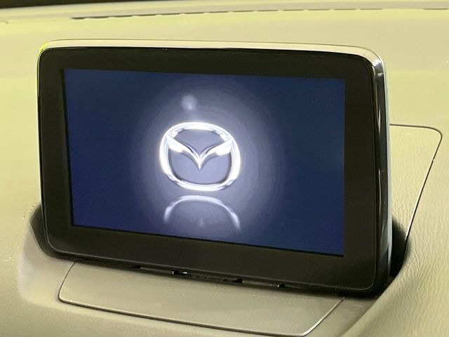 �y�����i�r�z�l�C�̏����i�r�𑕔����Ă���܂��B�i�r�̎g���₷���͂������A�I�[�f�B�I�@�\���[��!�L�����v�◷�s�͂������A�ʋ΂┃�����ȂǕ��i�̃h���C�u���y�����Ȃ�͂���