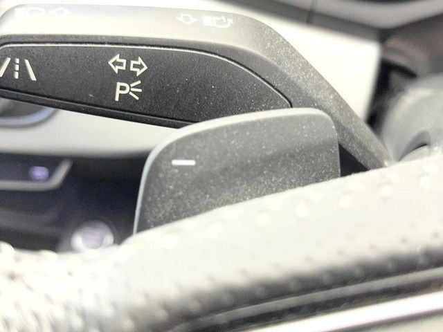 ���X�e�A�����O�p�h���V�t�g:�N�C�b�N�ȃV�t�g���삪�\!���X�|���X�������A���Ȃ��̃M�A�ϑ��ɂ�������Ƃ��Ă��Ă���܂�!���Ԃƈ�̂ƂȂ�鑕���ł��B