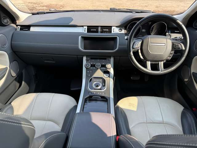 レンジローバーイヴォークSE プラス 2.0L P240 4WD