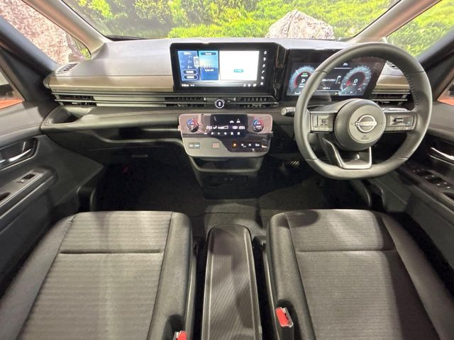 セレナ1.4 e-POWER ハイウェイスターV