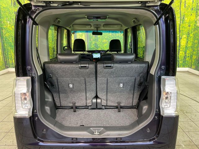 ���i�̂���������ʋ΁A���}���ɏ\���ȉ׎��X�y�[�X���m�ۂ��Ă���܂��B�Z�J���h�V�[�g��|���ƁA�傫�ȉו��̐ύڂ��\�ł���