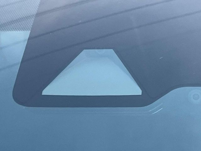 �y�g���^�Z�[�t�e�B�Z���X�z���s���ɑO���̎ԗ�����F�����A�Փ˂������Ȏ��͌x��ƃu���[�L�ŏՓˉ���Ɣ�Q�y�����A�V�X�g�B�����S�Ƀh���C�u�����y���݂��������܂��B