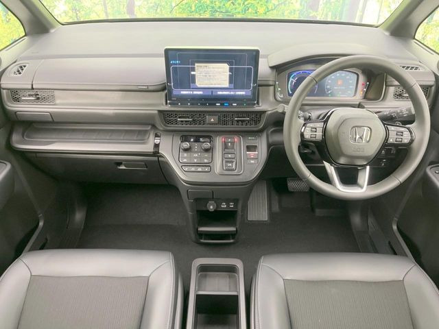 ステップワゴン2.0 e:HEV スパーダ