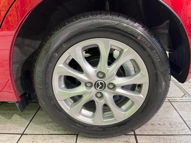 �y����15�C���`�A���~�z�C�[���z�O�ςɃ}�b�`���������A���~�z�C�[���𑕒����Ă���܂��B�e��ЊO�A���~�z�C�[����A�X�^�b�h���X�^�C�����戵�����Ă���܂��B���񂲑��k����������