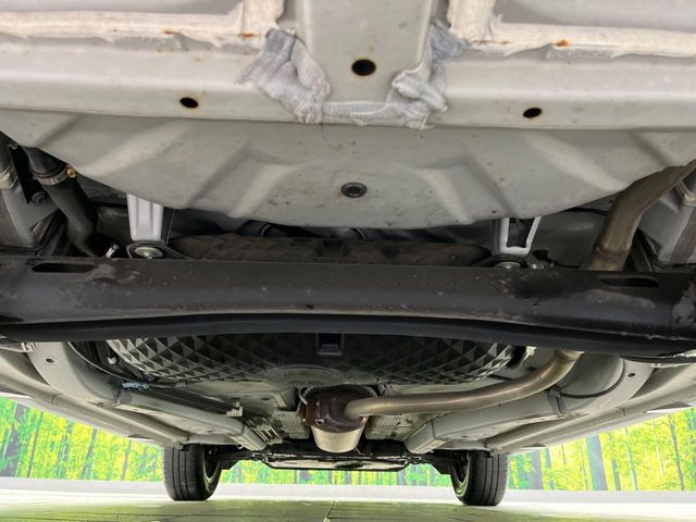 下回りがきれいなうちに、防錆加工の施工がオススメ。降雪地域はもちろん、沿岸部にお住いの方や、趣味でマリン・ウィンタースポーツをされる方にご好評いただいております。