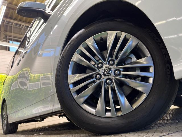 �y����18�C���`�A���~�z�C�[���z�O�ςɃ}�b�`���������A���~�z�C�[���𑕒����Ă���܂��B�e��ЊO�A���~�z�C�[����A�X�^�b�h���X�^�C�����戵�����Ă���܂��B���񂲑��k����������