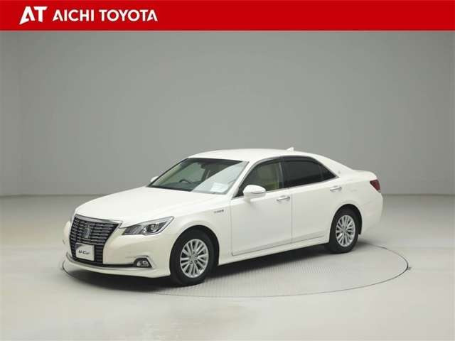 クラウンハイブリッド 2.5 ロイヤルサルーン