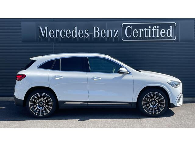 GLAクラスGLA200d 4マチック AMGラインパッケージ 4WD