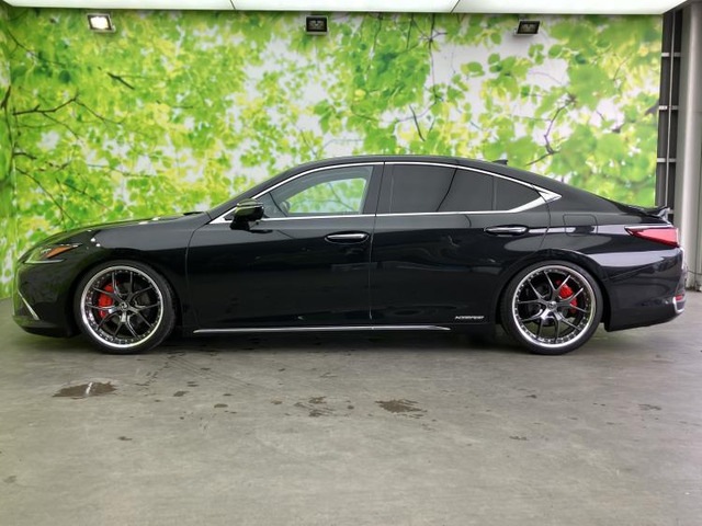 ES300h バージョンL