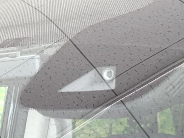 �y�C���e���W�F���g�G�}�[�W�F���V�[�u���[�L�z�t�����g�J�����őO���̎ԗ�����s�҂����m�B�Փ˂������Ȏ��͏Փ˔�Q�y���u���[�L���쓮�A�Փˉ�����T�|�[�g�B�����S�Ƀh���C�u�����y���݂��������܂��B