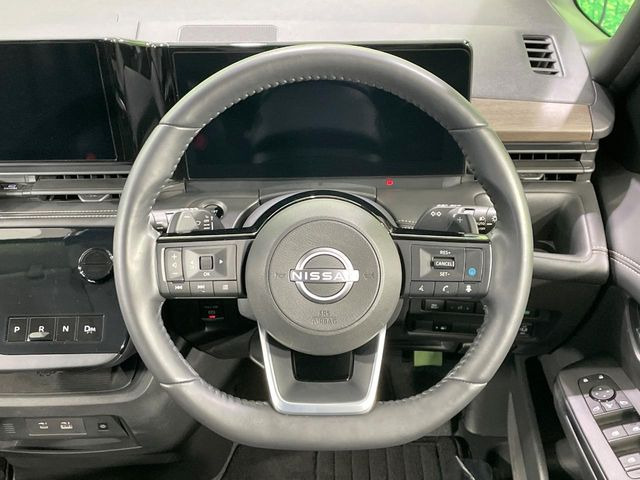 �y�����v�����X�e�A�����O�z�㎿�Ȋv���g�p���邱�ƂŁA��ɂ����������݂ƂĂ��^�]���₷���n���h���ł���