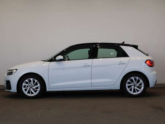 A1スポーツバック25 TFSI アドバンスド