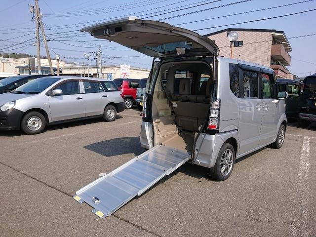 N-BOX+G Lパッケージ 4WD