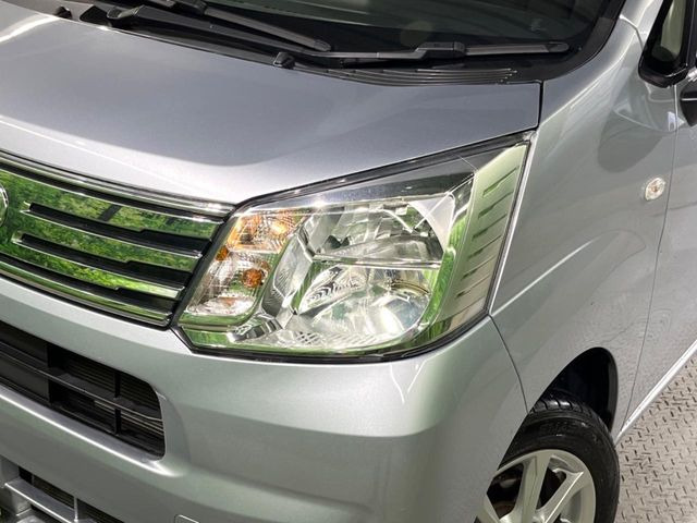 夜間や荒天時により良好な視界で安心な走行をご希望される方には【高輝度LEDヘッドライト】の取付がおすすめ!多くのお客様にご好評いただいております♪