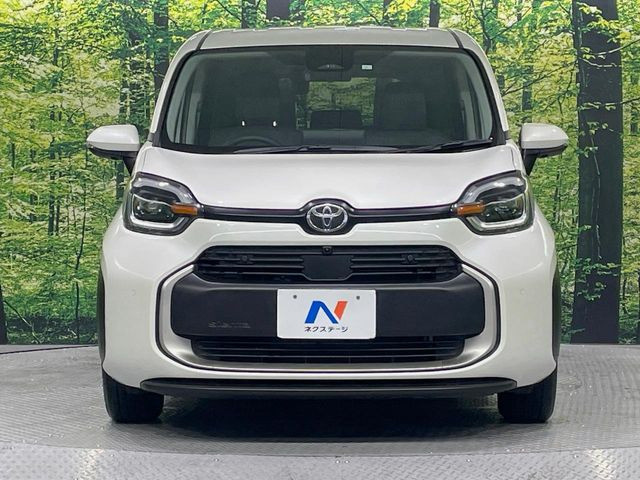 弊社では、全車『修復歴なし』のお車のみ取り扱っております。専任バイヤーによる厳選した仕入れの後、入庫後の車両チェックを行い、ネクステージが認定した高品質な中古車をご提供しております。