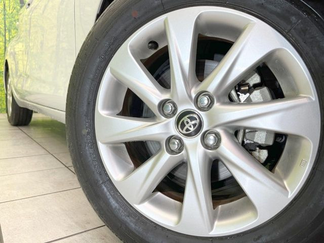 �y����15�C���`�A���~�z�C�[���z�O�ςɃ}�b�`���������A���~�z�C�[���𑕒����Ă���܂��B�e��ЊO�A���~�z�C�[����A�X�^�b�h���X�^�C�����戵�����Ă���܂��B���񂲑��k����������