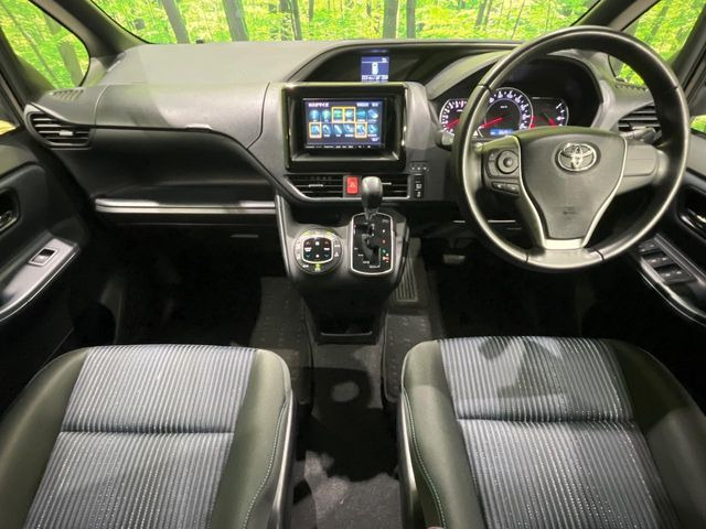 ヴォクシー2.0 ZS 煌