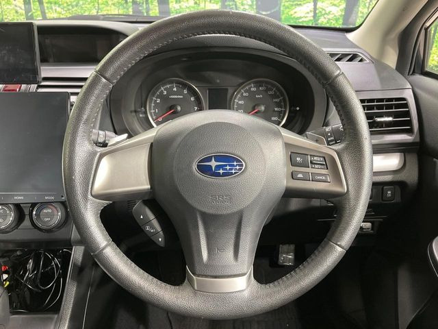 �y�����v�����X�e�A�����O�z�㎿�Ȋv���g�p���邱�ƂŁA��ɂ����������݂ƂĂ��^�]���₷���n���h���ł���