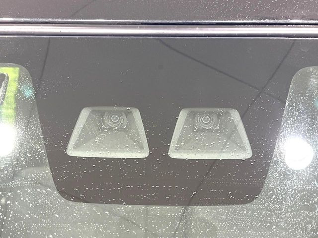 �y�X�}�[�g�A�V�X�g�z���s���ɑO���̎ԗ�����F�����A�Փ˂������Ȏ��͌x��ƃu���[�L�ŏՓˉ���Ɣ�Q�y�����A�V�X�g�B�����S�Ƀh���C�u�����y���݂��������܂��B