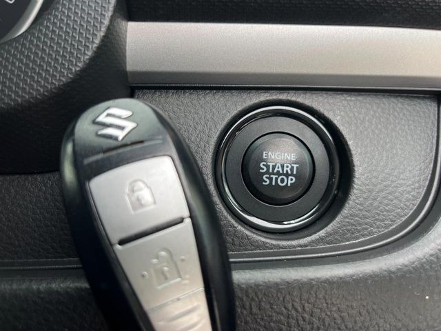 �y�L�[���X�X�^�[�g�V�X�e���z�J�o����|�P�b�g�ɓ��ꂽ�܂܂ł��h�A�̎{���E�������\�ȃX�}�[�g�L�[�𑕔��B�G���W���̃I���E�I�t�����J�M�����o���K�v����������Ƃ��Ă��֗��ł���