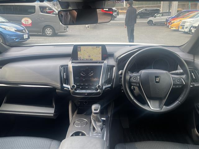 クラウンハイブリッド 2.5 RS