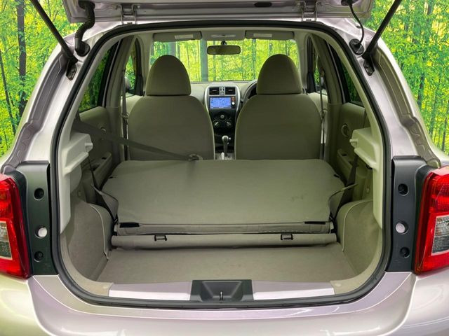 ���i�̂���������ʋ΁A���}���ɏ\���ȉ׎��X�y�[�X���m�ۂ��Ă���܂��B�Z�J���h�V�[�g��|���ƁA�傫�ȉו��̐ύڂ��\�ł�