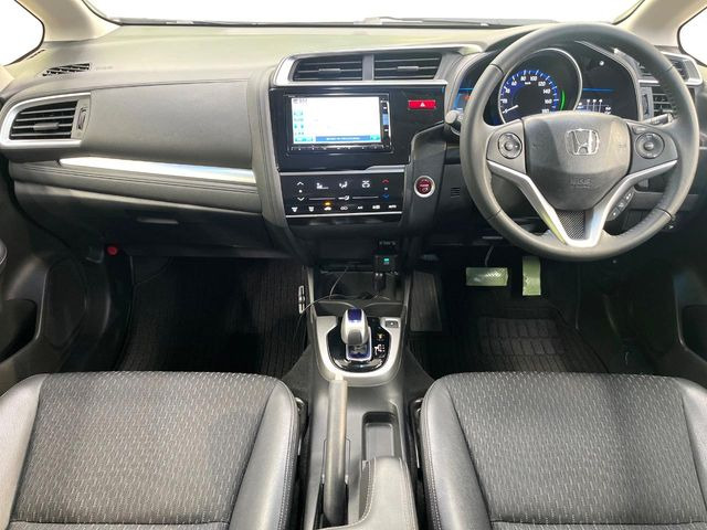 フィット1.5 ハイブリッド Lパッケージ