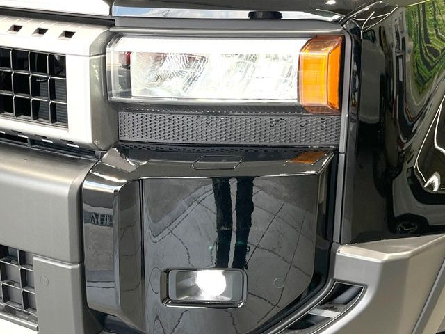 �yLED�w�b�h���C�g�z���V����ԑ��s�����ǍD�Ȏ��E���m�ۂ����S���ĉ^�]�ł��鍂�P�xLED�w�b�h���C�g�𑕔�!�_�����x�������A����d�͂��}�����Ă��܂��B