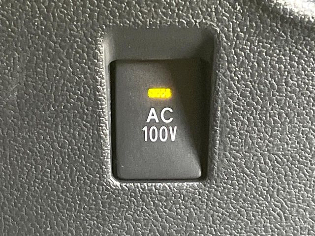 �y�A�N�Z�T���[�R���Z���g�z�L�����v��X�|�[�c�A�A�E�g�h�A�ł̃A�N�e�B�r�e�B�͂������A�ЊQ�E��d�̍ۂɏ����ɂ��Ȃ�AC100V�R���Z���g�𑕔���P�[�^�C��^�u���b�g�A�Q�[���@��̏[�d�ɂ���