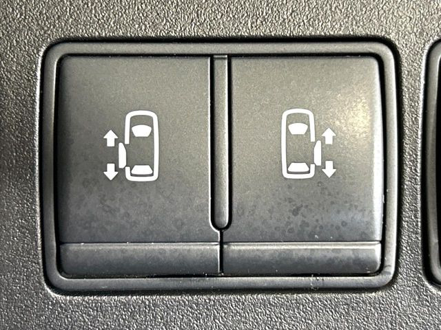 �y�����p���[�X���C�h�h�A�z�X�}�[�g�L�[��^�]�Ȃ̃X�C�b�`�Ō�ȗ����X���C�h�h�A�̊J���\���d��������͂����ăh�A���J����K�v�������A�����Ȃ��q�l�ł��ȒP�ɊJ���߂ł����K�ł���