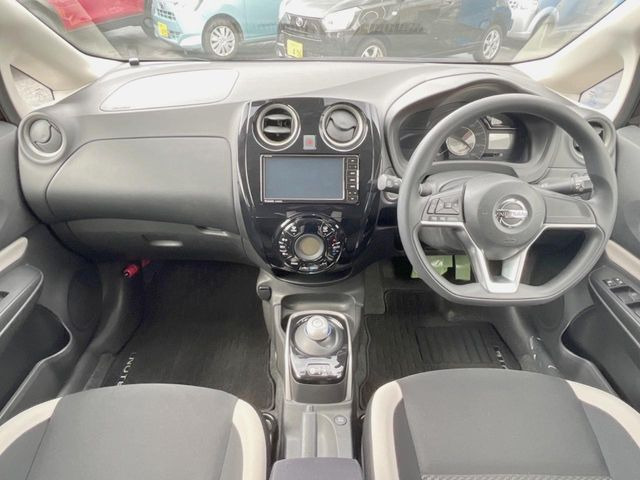 �O���[�v���݌ɐ���30,000��!!�S���̌n��X���烁�[�J�[�E�Ԏ��킸���Љ�o����̂ŁA���Ȃ��Ƀs�b�^���̂��Ԃ�������͂��ł���܂��͂��₢���킹��������