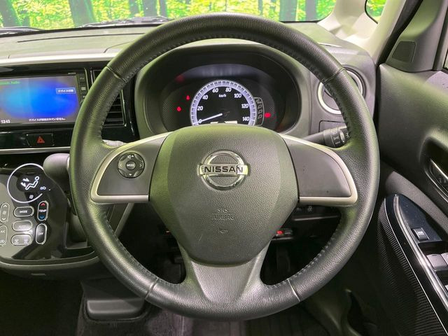 �y�����v�����X�e�A�����O�z�㎿�Ȋv���g�p���邱�ƂŁA��ɂ����������݂ƂĂ��^�]���₷���n���h���ł���