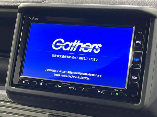 �y�����i�r�z�l�C�̏����i�r�𑕔����Ă���܂��B�i�r�̎g���₷���͂������A�I�[�f�B�I�@�\���[��!�L�����v�◷�s�͂������A�ʋ΂┃�����ȂǕ��i�̃h���C�u���y�����Ȃ�͂���