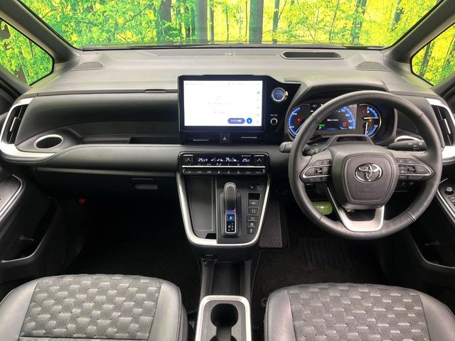 ヴォクシー1.8 ハイブリッド S-Z