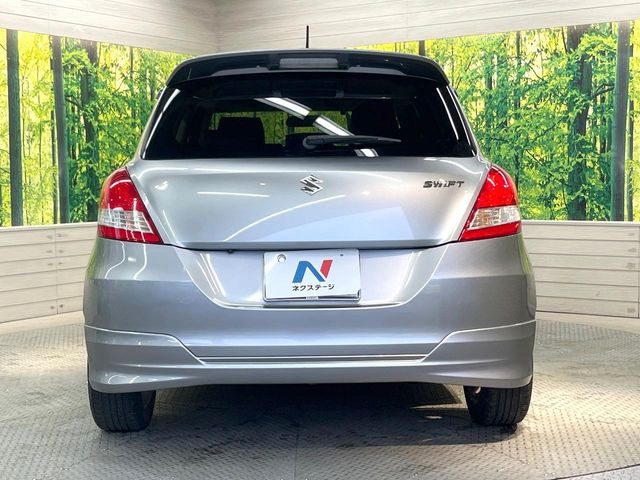 安心の最長10年・走行無制限保証(有償)をご用意。保証内容も充実はもちろん、無料点検&オイル交換や、年中無休の全国・24時間ロードサービスも付帯されておりますのでご安心下さい。