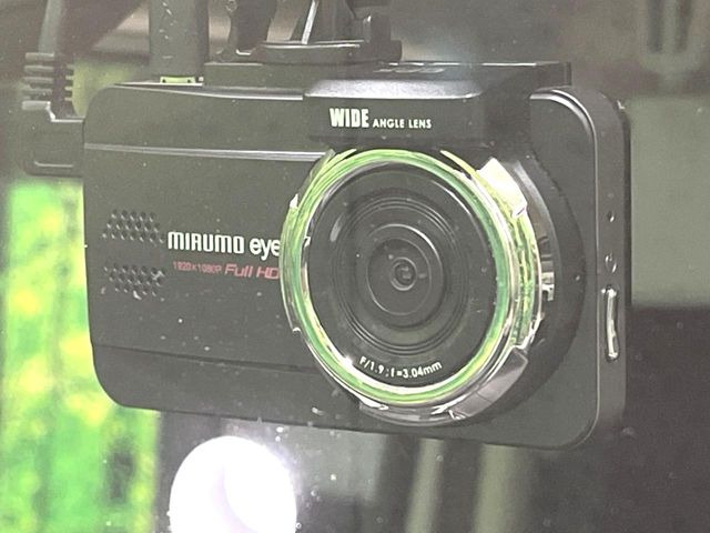 �y�h���C�u���R�[�_�[�z�h���C�u���R�[�_�[����!���s���͂������A������^�]�⎖�̂ɑ��������ہA�f���ŋL�^���A����̃��X�N�ɔ����܂��B���L�^�pSD�J�[�h�͂��q�l�����g�ł��������������K�v������܂��B