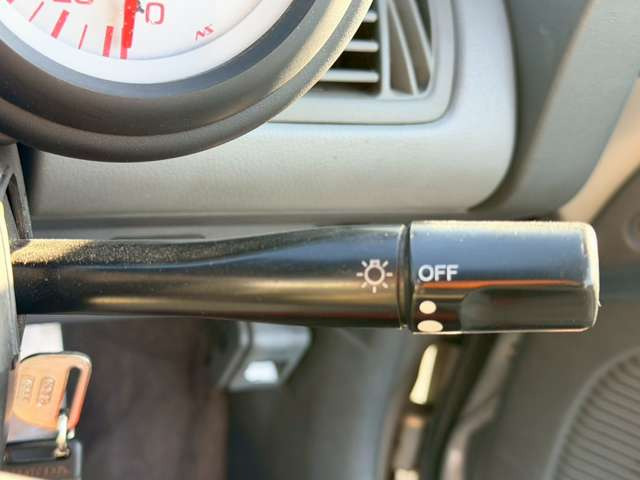 気になるお車がありましたら右の電話番号から直接お店にお問い合わせください。支払方法から車両情報、状態までなんでもご説明させて頂きます。スタッフ一同ご連絡お待ちしております。