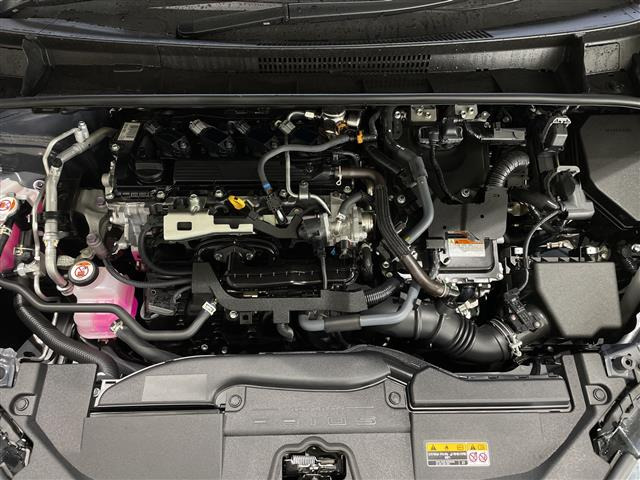 プリウス2.0 G E-Four 4WD